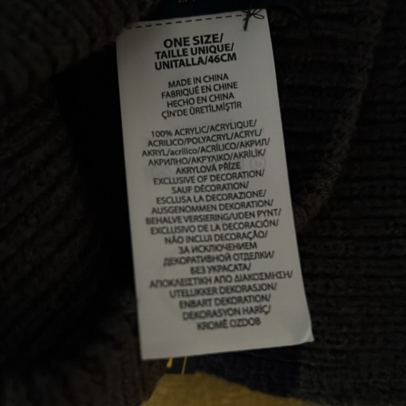 Polo Hat & Scarf Set - Picture 5 of 6